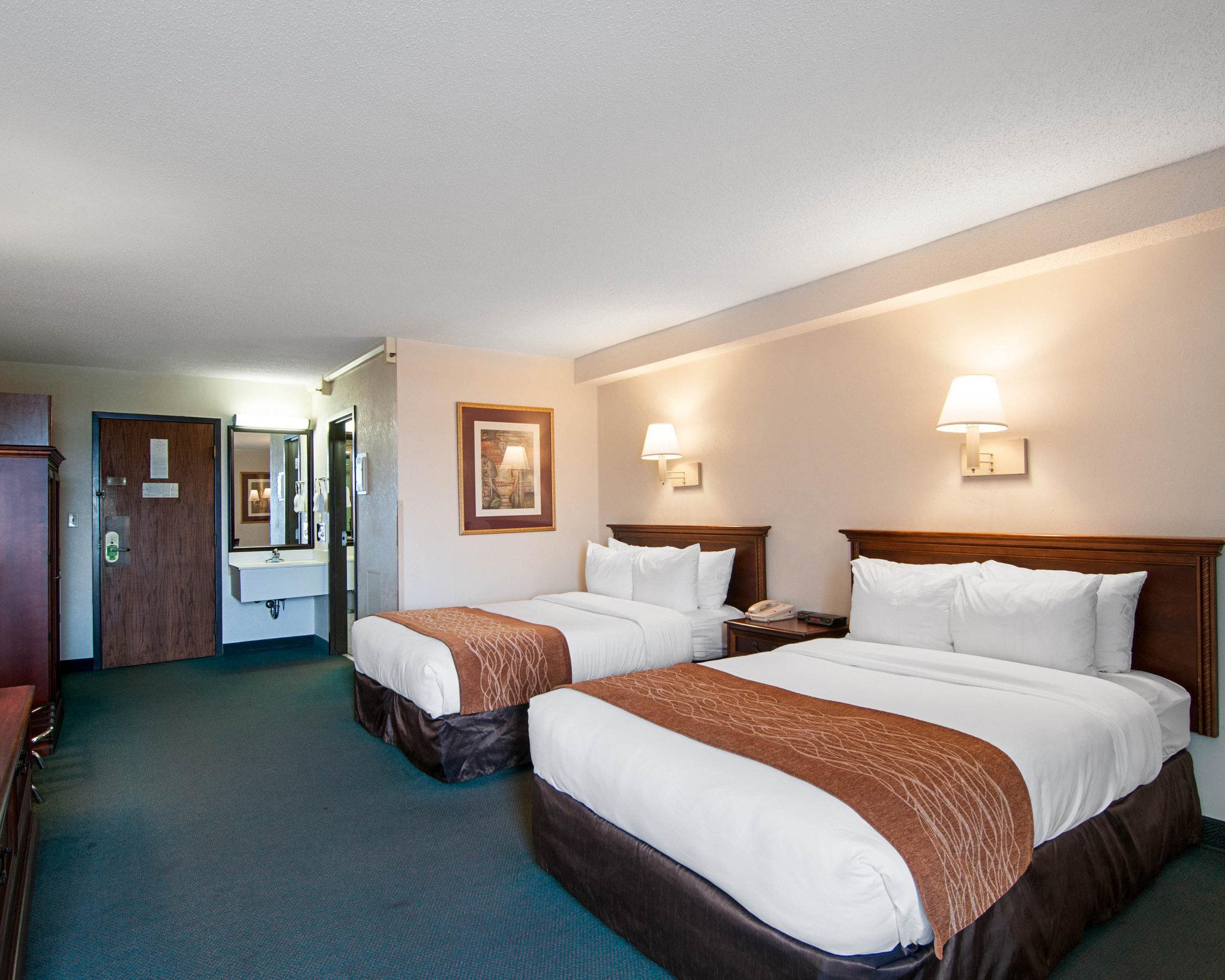 Comfort Inn & Suites Near Danville Mall מראה חיצוני תמונה